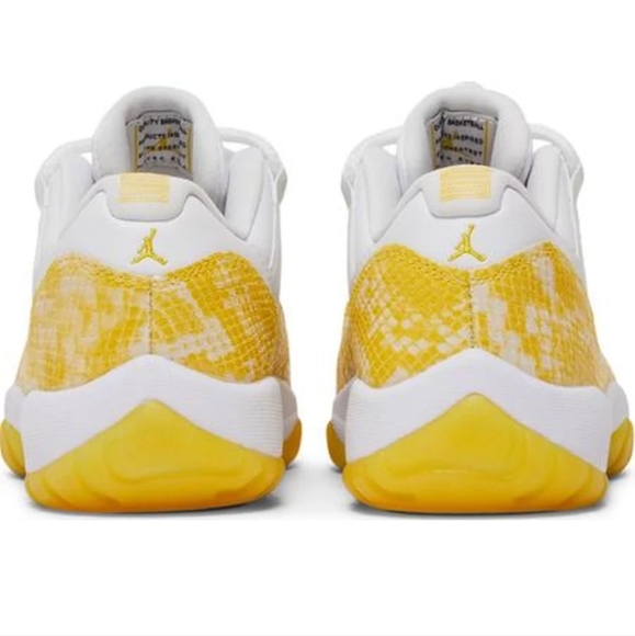 Jordan 11 - Picture 2 of 5